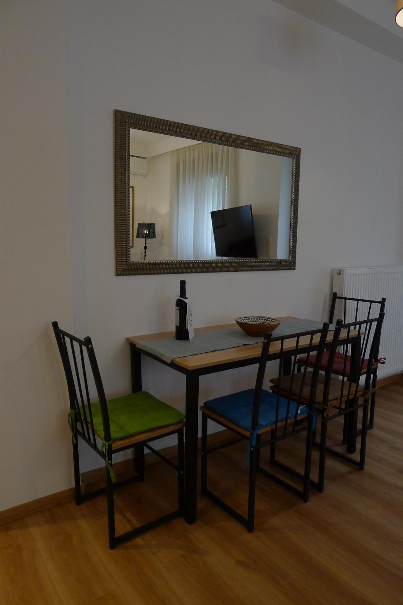 Apartamento Cosy 2Ba Close To Archeological Museum Of Athens And Pedion Tou Areos Exterior foto
